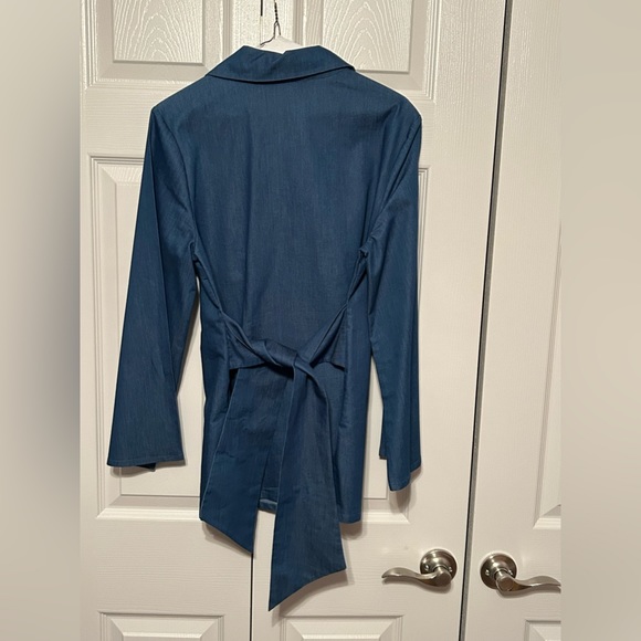 Mischa‎ women’s tunic jeweled button shirt - Picture 2 of 5